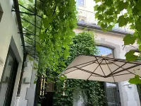 ClapClap Hôtel, Food & Bar