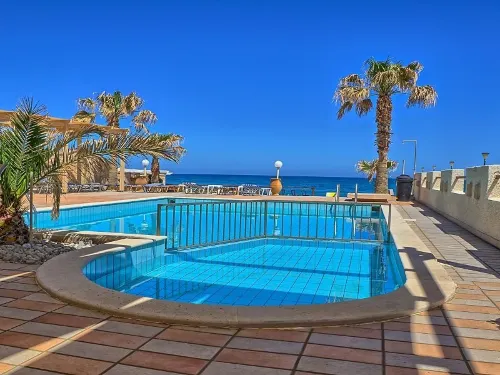 Jo An Beach Hotel Hotels in Adelianos Kampos