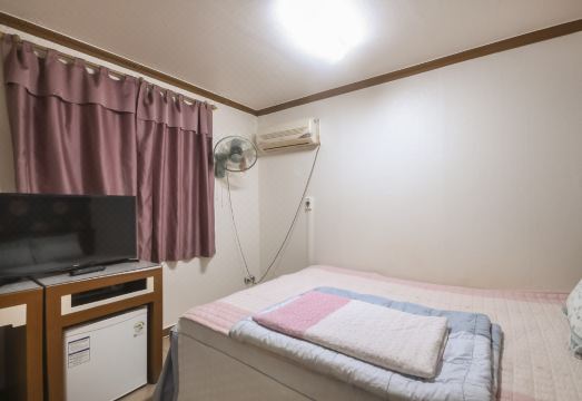 숙소 내부 침구