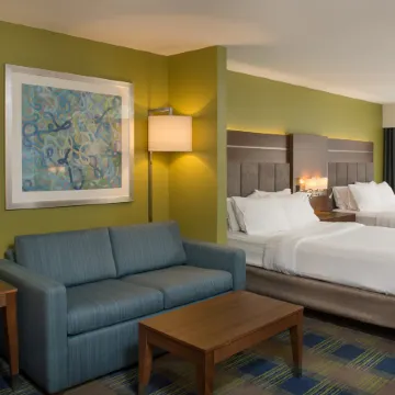 Holiday Inn Express & Suites CLIFTON PARK by IHG Отели в г. Клифтон Парк