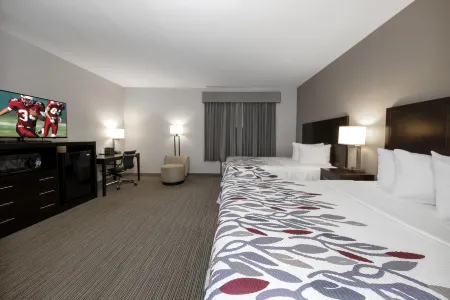 Red Roof Inn & Suites Newburgh - Stewart Airport/ West Point Отели в г. Нью Виндзор