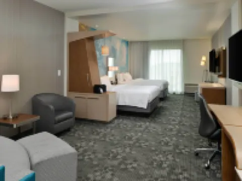 コートヤード・バイ・マリオット シャロット スティール クリーク スティール・クリークのホテル