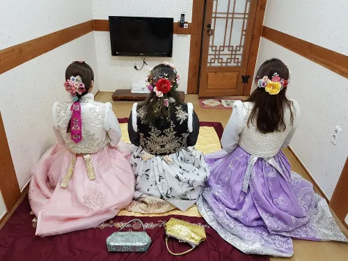 Bukyungdang Hanok Guesthouse Photos