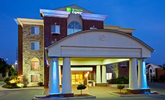 Holiday Inn Express & Suites Lexington-Downtown/University