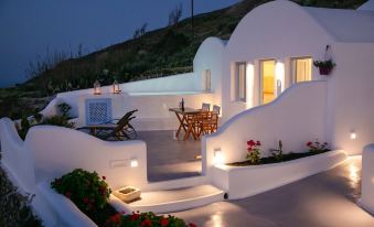 Sun Angelos Oia - Luxury Cave Suites