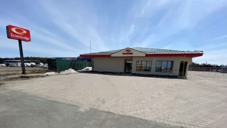 Econo Lodge Отели в г. Кокран