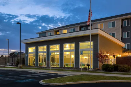 Residence Inn Pullman Отели рядом с достопримечательностью «Department of Teaching and Learning»