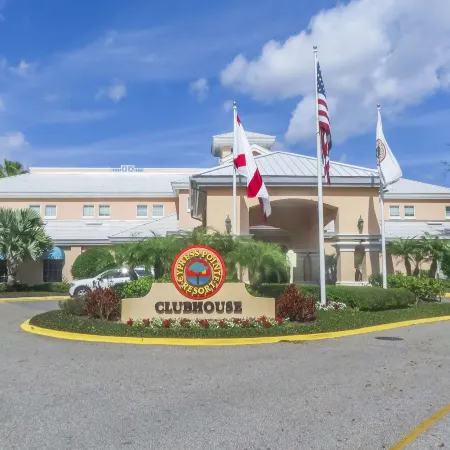 Hilton Vacation Club Cypress Pointe Orlando Отели рядом с достопримечательностью «Grand Cypress Golf Club»