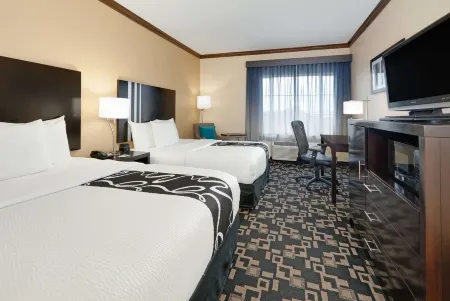 La Quinta Inn & Suites by Wyndham Big Spring Отели в г. Биг Спринг