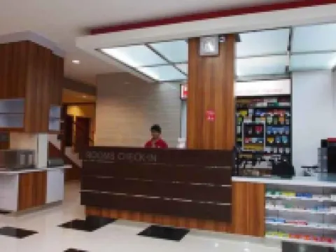 Hotel Bed and Breakfast Surabaya Hotels in Wonocolo