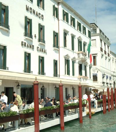 ホテル周辺 ホテル モナコ&グランド キャナルの写真
