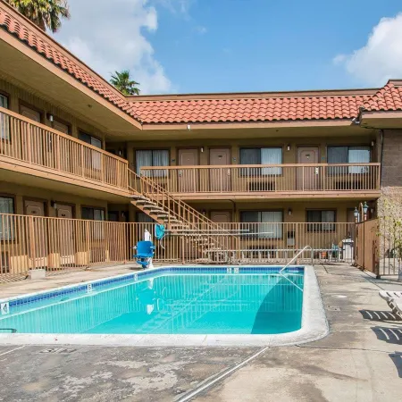 Palm Inn Hotel Near Tyler Mall Riverside