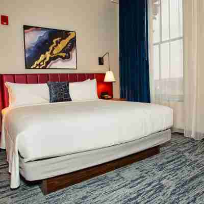 Blu-Tique, Akron, a Tribute Portfolio Hotel Rooms