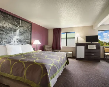 Super 8 by Wyndham Cameron Hotels in Cameron