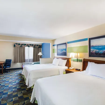 Days Inn & Suites by Wyndham Corpus Christi Central