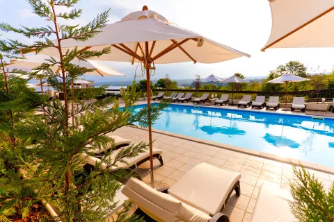 Blue Waves Resort