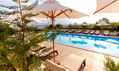 Blue Waves Resort
