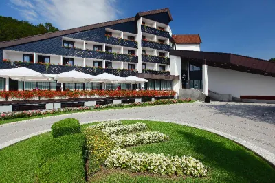 Terme Olimia - Hotel Breza Các khách sạn gần Grad Podčetrtek