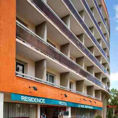 HÔTEL & APPART'HÔTEL - Brit Hotel Le Parc Vichy Hotel Exterior