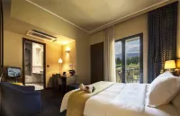 Dekelia Hotel