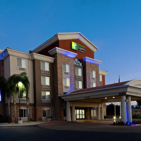 Holiday Inn Express & Suites FRESNO SOUTH by IHG