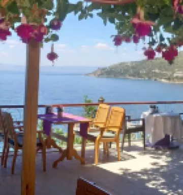 Mola Hotel