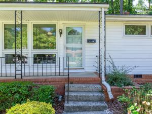 Stylish Private House in Greensboro