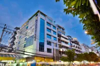 The Prestige Nana Hotel dekat The Rich Nana