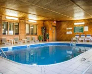 Quality Inn - Swimmingpools