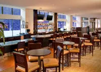 Sheraton Grand Sacramento Hotel - Barer