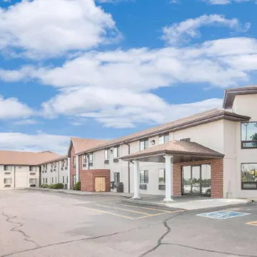 Days Inn by Wyndham Mitchell SD