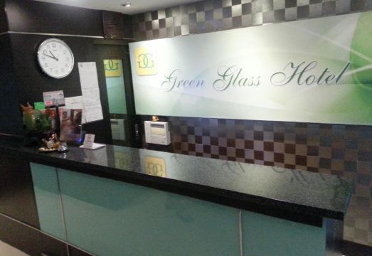 4. 더 그린 글래스..