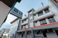Island Backpackers Hotel di 