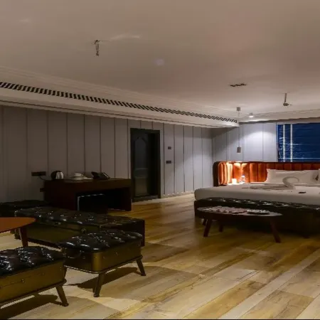 Regenta Inn Downton Raipur Hotel