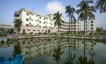 Hotel Naz Garden