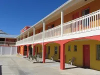 Aqua View Motel Hotels in Upper Grand Lagoon