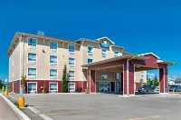 Days Inn & Suites by Wyndham Cochrane Hotels in Cochrane