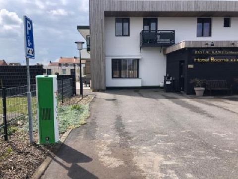 Hotel Exterior Hotel Rooms Photo