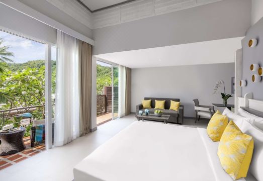 아바니+ 사무이 리조트