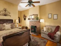 Brickhouse Inn B&B - Bed and Breakfasts