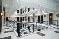Sans Hotel Fiffa Premiere Malang by RedDoorz Hotels in Lowokwaru