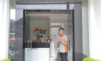 F77 Family Budget Hotel