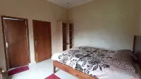 Wildan's Guest House Các khách sạn ở Cugenang