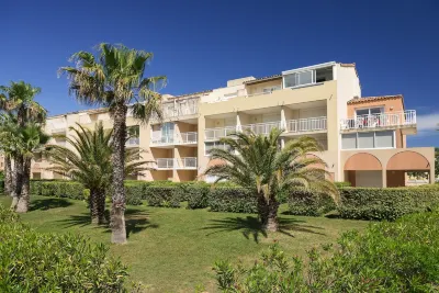 Vacancéole - Résidence le Palmyra Golf Hotels in Agde