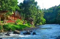 Arusliar Nusa Standard Cottages Hotels in Cikidang