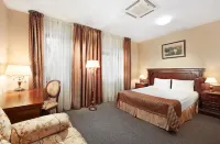 Victoria na Zamkovoy Hotel Các khách sạn ở Minsk