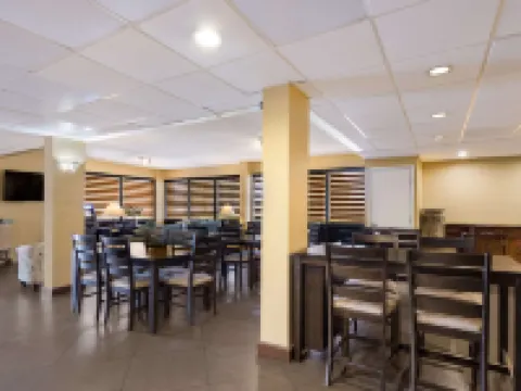 SureStay Hotel by Best Western St. Pete Clearwater Airport Hotels in Feather Sound
