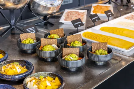 Nhow Rotterdam Отели рядом с достопримечательностью «Park Schoonoord»