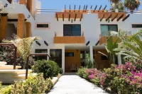 Casa Bugambilias