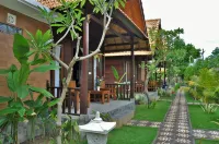 Exotic View Cottage Hotel di 